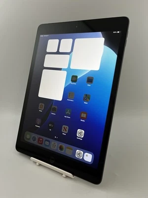 Apple iPad 7th Gen 10.2" A2200 Space Grey Unlocked 128GB 3GB Ram iPadOS Tablet - Image 1 of 4