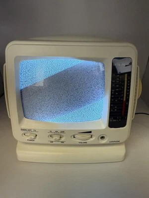 Radio TV Portátil Vintage Blanco y Negro Pantalla 5 Pulgadas Modelo SW-0615 Probado Foto 1 de 4