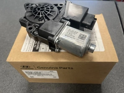Hyundai Tucson LH Front Electric Window Motor 82450D7010 - New - Image 1 of 2
