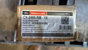 Válvula de recirculación de gases de escape (EGR) - Válvula EGR Motorcraft CX-2466-RM - Imagen 1 de 1