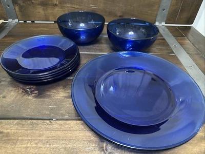 Cobalt Blue Set of 8 Clear Glass 2 Cereal/Soup Bowls 4 Salad 2 Dinner Plates Vtg - Image 1 of 4