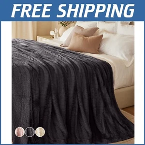 Stylish Faux Fur and Sherpa Throw Blanket, King 108x90 - Ideal Gift for Women - Picture 1 of 11