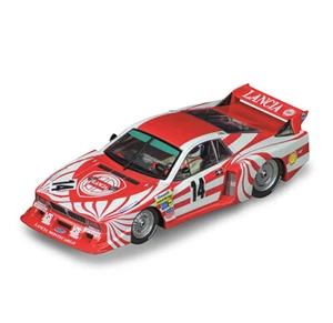Carrera 27733 Evolution Lancia Beta Montecarlo Turbo Alboreto/Röhrl slot car - Picture 1 of 1