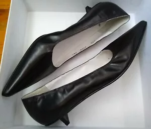 NIB Pierre Hardy kitten heel black pumps, made in France-size 38.5 (retail $695) - Picture 1 of 12