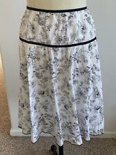 Large Black/White Floral JKLA Skirt – Great Condition