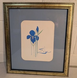 Vintage blaue Iris Blume von Eda Varricchi mattiert und gerahmt im 15 x 16 Rahmen  - Bild 1 von 3
