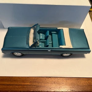 1964 Oldsmobile Cutlass Convertible Plastic Promo Model 1/25 Scale Blue - Picture 1 of 11