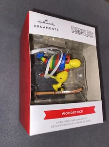 2021 Hallmark Christmas Ornament Peanuts WOODSTOCK - New in Box Snowboard Ski - Picture 1 of 6