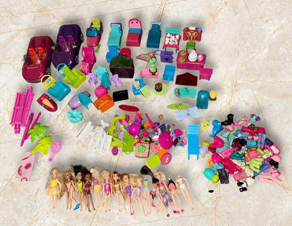 Polly Pocket 3.5" Lot of 90+ Dolls, Clothes, Dresses, Accessory Magiclip - Image 1 of 4