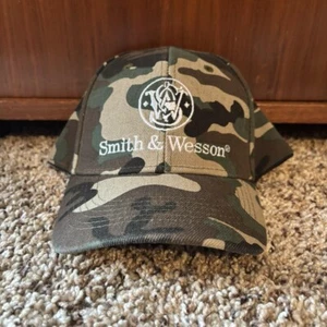 Smith & Wesson Camo Hat Never Worn - Picture 1 of 3