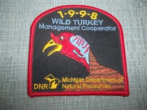 1998 MICHIGAN DNR SUCCESSFUL TURKEY-DEER -BEAR HUNTER PATCH -HUNTING LICENSES- - Picture 1 of 2
