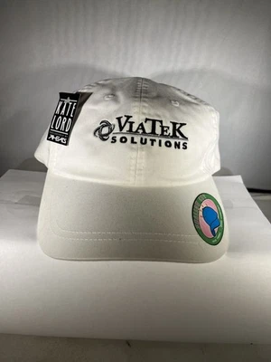 Gorra de béisbol ViaTek Solutions Kate Lord Performance blanca corte poco profundo AO20 Foto 1 de 4