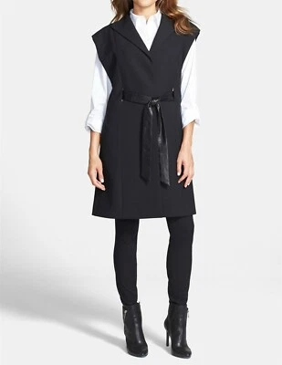 Chaleco de crepé largo con cinturón negro liso informal Classiques Entier para mujer talla pequeña Foto 1 de 2