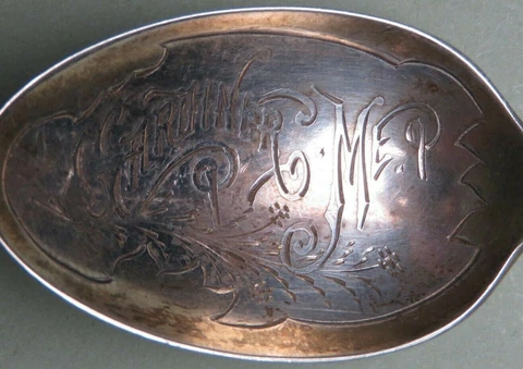 GARDINER ME. STERLING .925 SILVER HAND ENGRAVED SOUVENIR SPOON ANTIQUE Cover