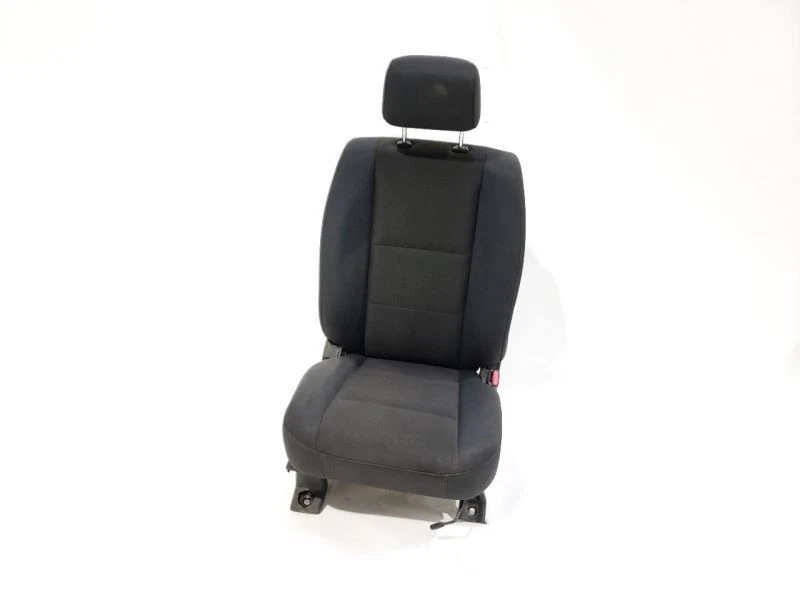 Asiento delantero derecho de tela manual OEM 2009 Nissan Titan Foto 1 de 4