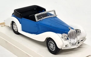 Solido 1/43 - Delahaye Cabriolet Blue White 4075 Diecast Scale Model Car - Picture 1 of 4