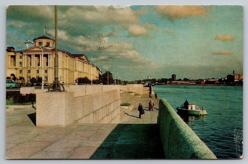 Postcard C 471, St. Petersburg Russia Winter Palace and the Neva River ...