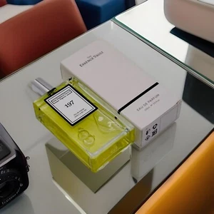 Brand New THE ESSENCE VAULT - 197 Eau De Parfum 100m. - Picture 1 of 1