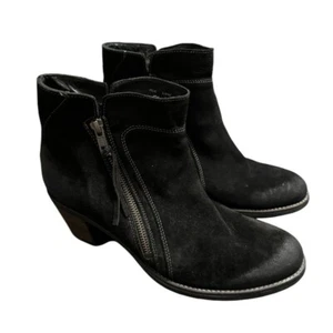 Taos Dillie Black Suede Bootie Size 10 - Picture 1 of 5