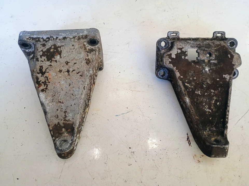 Soportes de montaje motor BmW E21 M20 320 323i 1175032 derecha 1175371 izquierda Foto 1 de 4