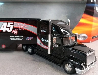 Transportadores Hot Wheels Racing 2001 Kyle Petty #45 Sprint Racing Team - Imagem 1 de 4
