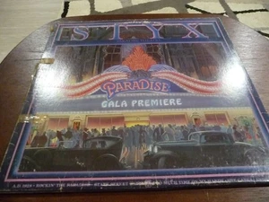 Styx Paradise Theatre Vintage LP A&M SP3719 Laser Hologram STYX - Picture 1 of 5