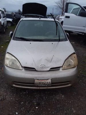 Conjunto de filtro de aire usado se adapta a: Toyota Prius 2002 grado A Foto 1 de 4