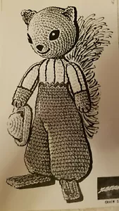 5189 vintage SQUIRREL DOLL PATTERN TO CROCHET (reproduction) 12 inches - Picture 1 of 1