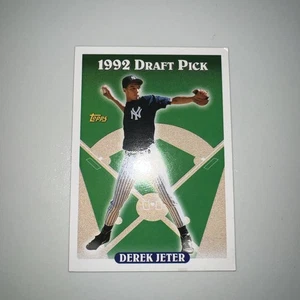1993 Topps - Derek Jeter #98 (RC) - Picture 1 of 5