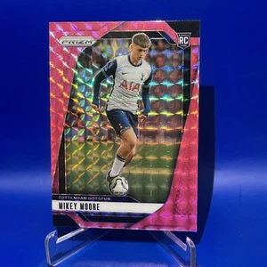 2024-25 Panini Prizm Premier League Pink Mosaic Prizm 82 MIKEY MOORE Rookie RC - Picture 1 of 2