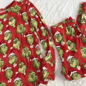 Posh Peanut X The Grinch Classic pajama Set 5/6 - Picture 1 of 8
