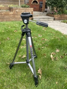 Ambico Lightweight Camera Tripod - 54 inch - Picture 1 of 4