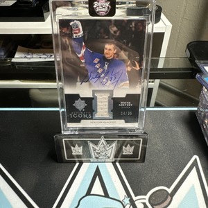 Wayne Gretzky patch Auto /35 Ultimate Icons