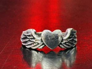 Anillo Corazón con Alas James Avery Retirado Plata de Ley Talla 7.5 - Imagen 1 de 10