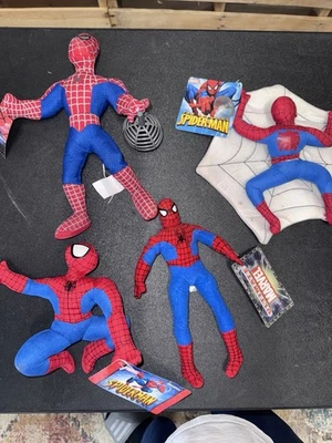 4 Vintage 2001 Ultimate Marvel Comics Spider-Man Plush With Tag NWT kellytoy - image 1 of 4