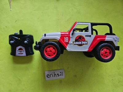 Jurassic Park Jeep Wrangler Jada JP18 Remote Control Car 2014 1:16 RC w/ Remote - Image 1 of 4