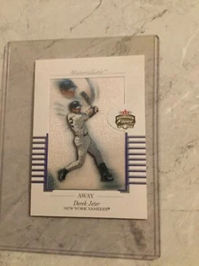 2002 Fleer Focus Materialistic Derek Jeter Away #1 - Bild 1 von 2