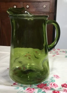 Vintage MCM Avocado Green Dimpled Pinched Glass Tea Pitcher Ice Lip Handle - Picture 1 of 16