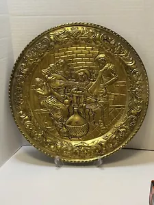 Vintage Large Hammered Brass Musicians Wall Decorative Plate 16.5" - Picture 1 of 4