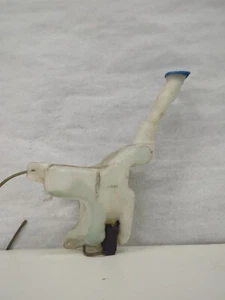 Wash Reservoir Coupe Fits 01-05 CIVIC - Picture 1 of 3