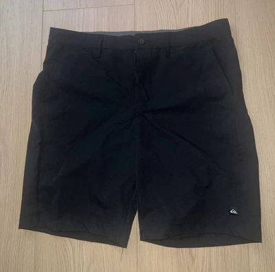 Quiksilver Men's 4 Way Stretch UPF 50 + Golf Hybrid Shorts Swimsuit Black Sz 32 - Image 1 of 4