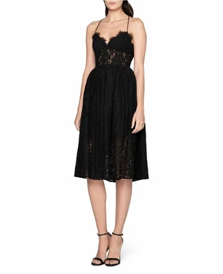 Nuevo con etiquetas Vestido de Encaje Fame and Partners Talla 6 Negro 'Dark Romance' Sin Mangas $249 Foto 1 de 4