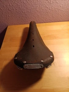 Vintage Brooks B68 Leather Saddle - Picture 1 of 15