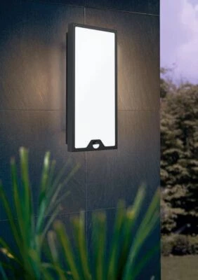Plafoniera LED parete 16W sensore nero IP44 rilevatore di movimento 40cm Eglo