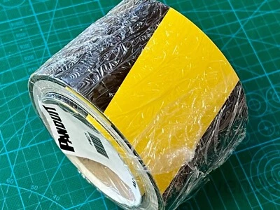 NUEVO Rollo Panduit 3" x 50' de cinta de precaución para marcar piso negro/amarillo, 50 pies Foto 1 de 4