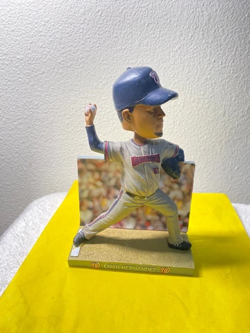 LIVAN HERNANDEZ #10 BOBBLEHEAD 2015 NATIONALS 10TH ANNIVERSARY INAUGURAL GAME Cover