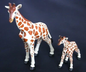 SAFARI LTD TWO GIRAFFE FIGURE LOT - Picture 1 of 8