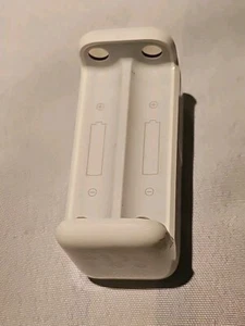 Apple Battery Charger A1360 - Rechargeable AA NiMH Original Genuine free shippin - Picture 1 of 5