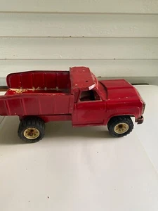 VintageTonka Toy Steel Dump Truck – Repainted Red – Barn Find – Used - Picture 1 of 7