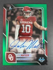 Bowman Chrome U 2025 - John Mateer #BCA-JM - refractor verde 1st Bowman automático/99 - Imagen 1 de 2
